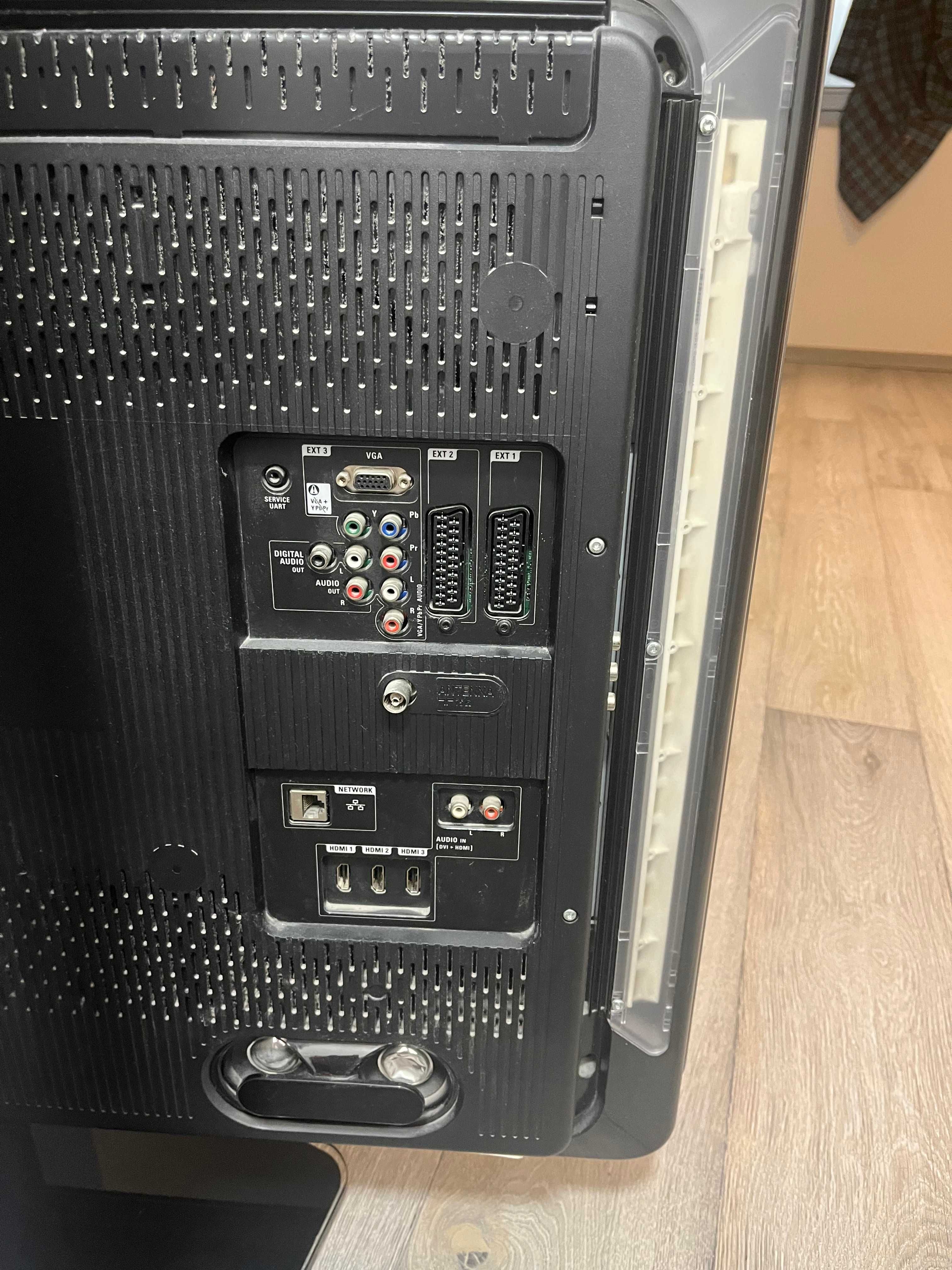 telewizor Philips 42 cale z trojstronnym ambilight -em