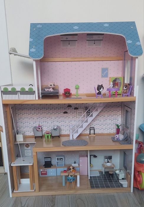 Domek dla lalek + pet shopy