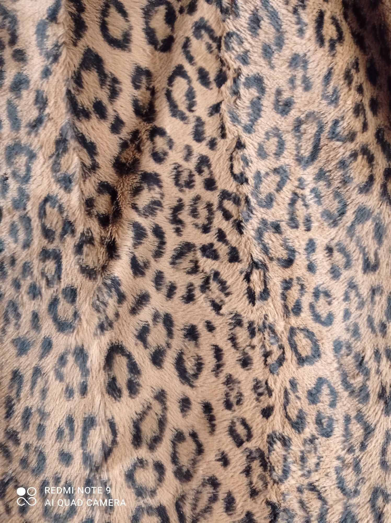 Saia estampado leopardo