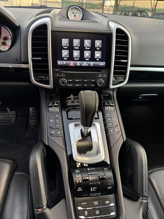 Porche Cayenne Platinium Editon