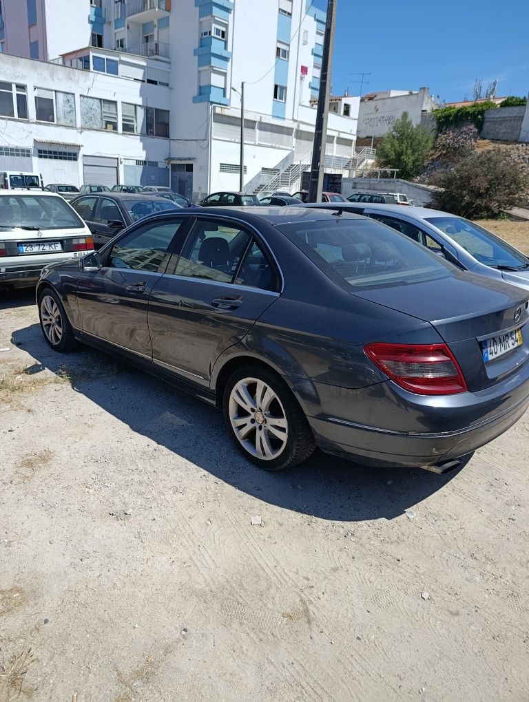 MERCEDES-BENZ C-Class 2.1 C 220