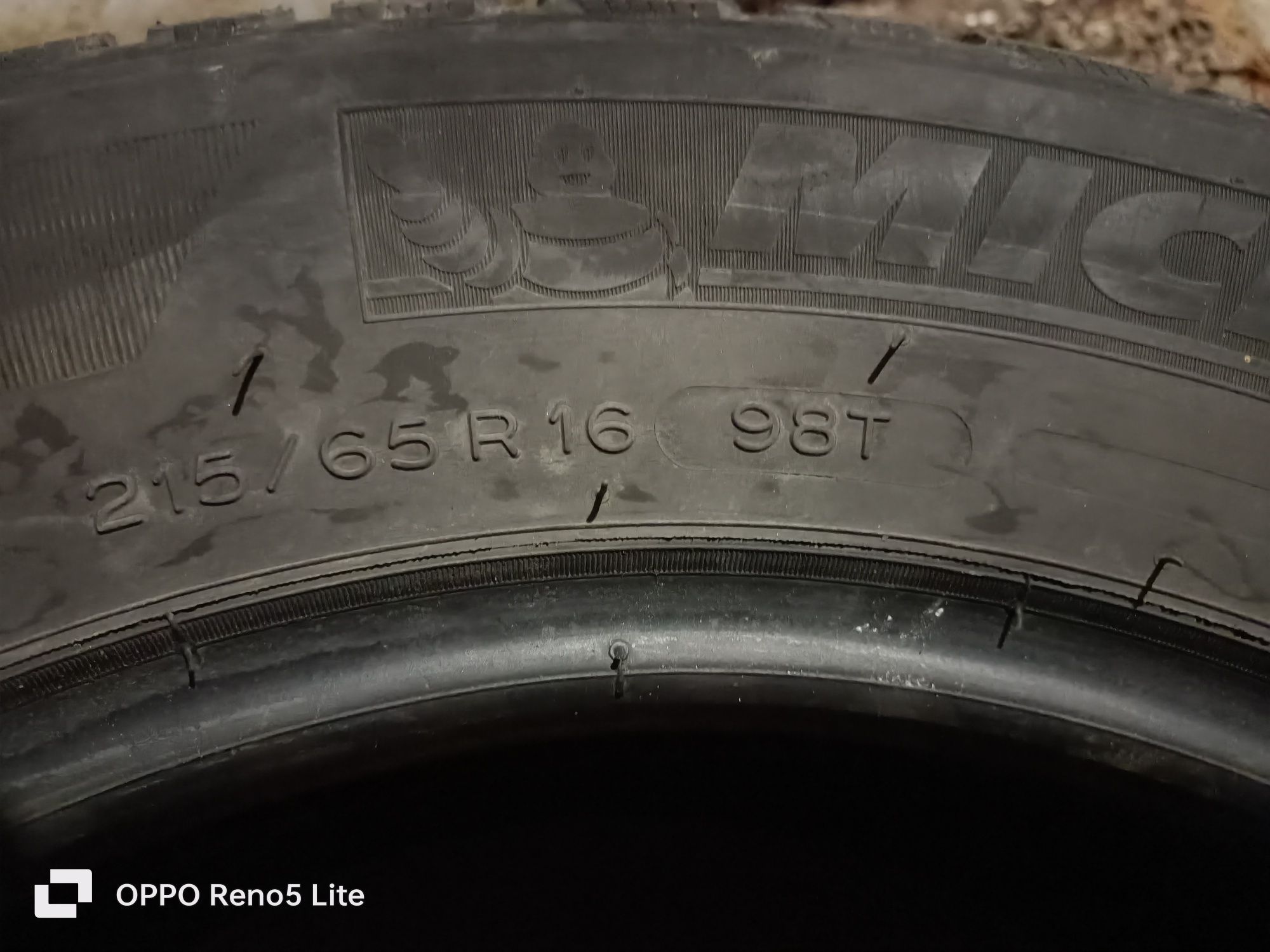 Зимові шини Michelin 215/65 R16. БУ. 6000 грн