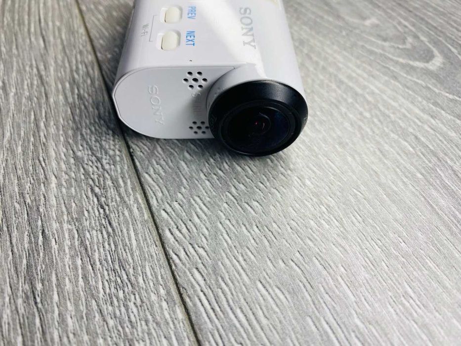 Екшн-камеру Sony HDR-AS100V з Wi-Fi та GPS