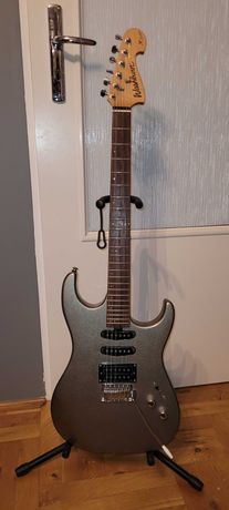 Gitara elektryczna Washburn X-series z nowymi strunami