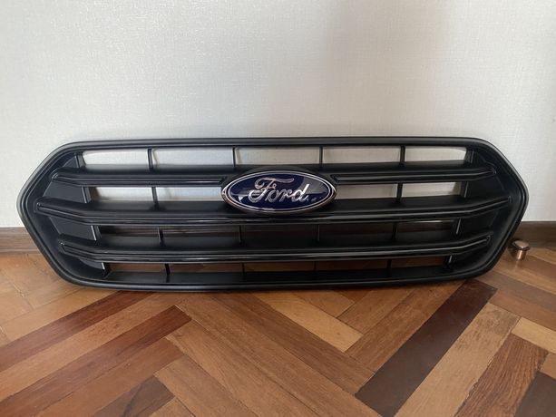 Решітка Ford Custom