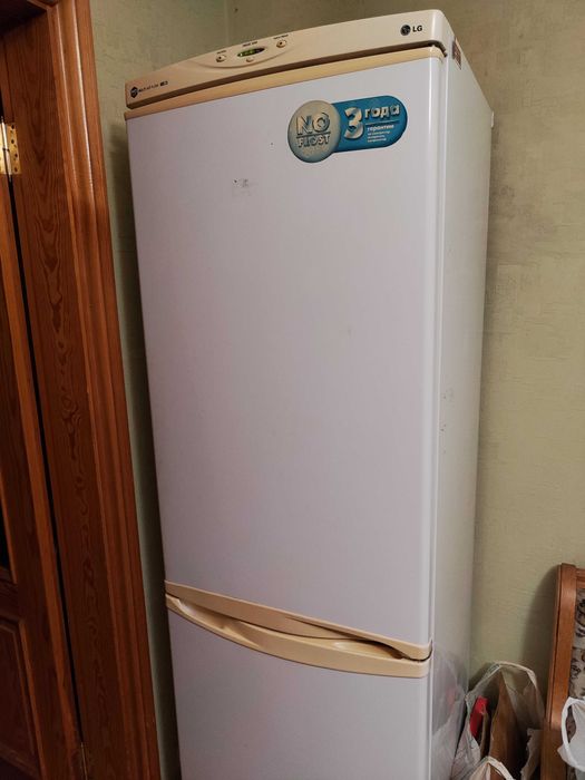 Холодильник 2-х камерный LG No frost