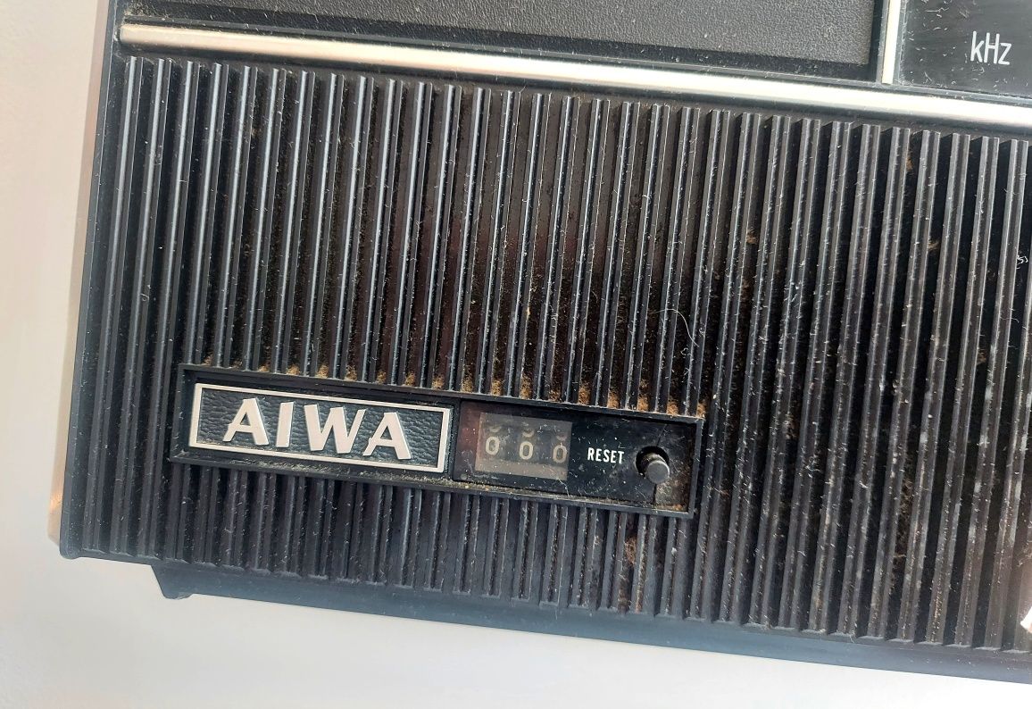 Aiwa TPR-201 radio magnetofon z torbą