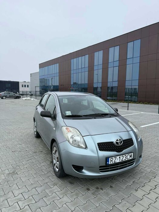 Toyota Yaris 1.3 Benzyna 2006