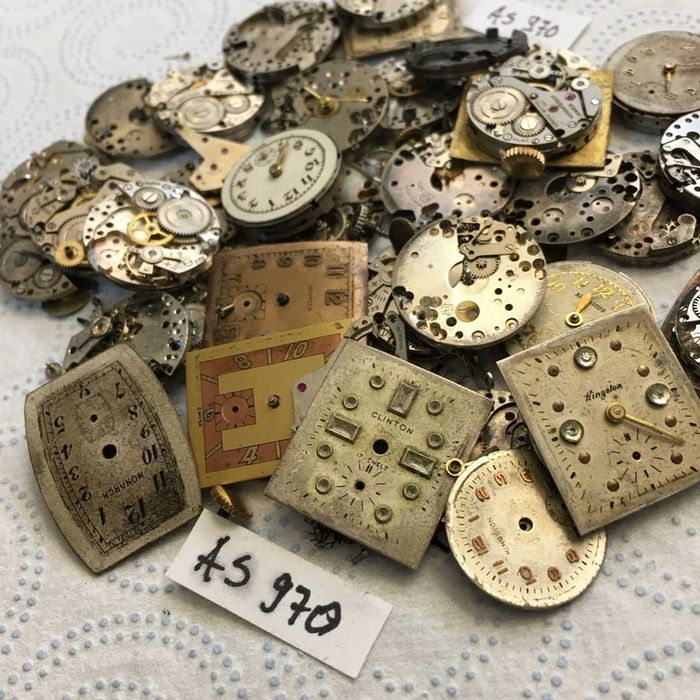Mechanizmy zegarkowe vintage AS 970 na części