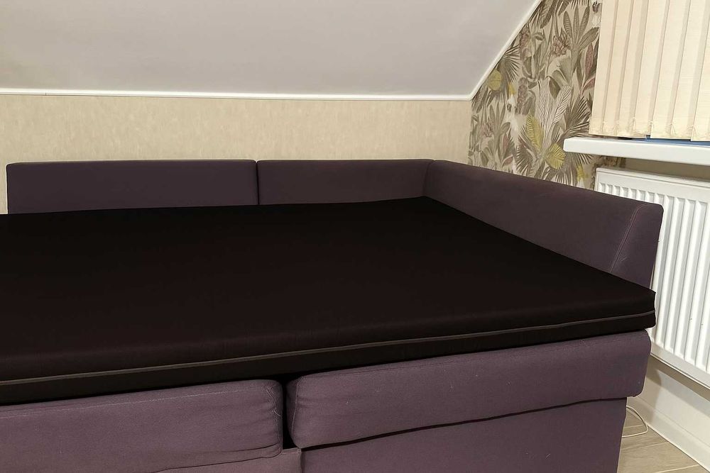 матрац звичайний поролон для ліжка дивану кемпінгу 120на190 висота 8см