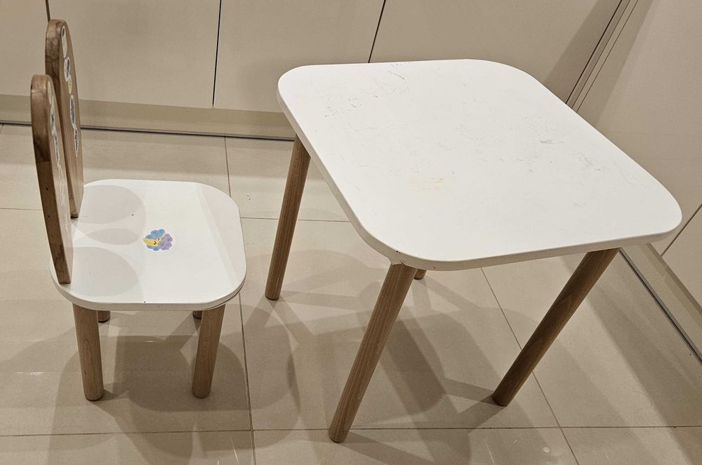 Drewniany komplet dla dziecka krzesełko i stolik biały skandynawski