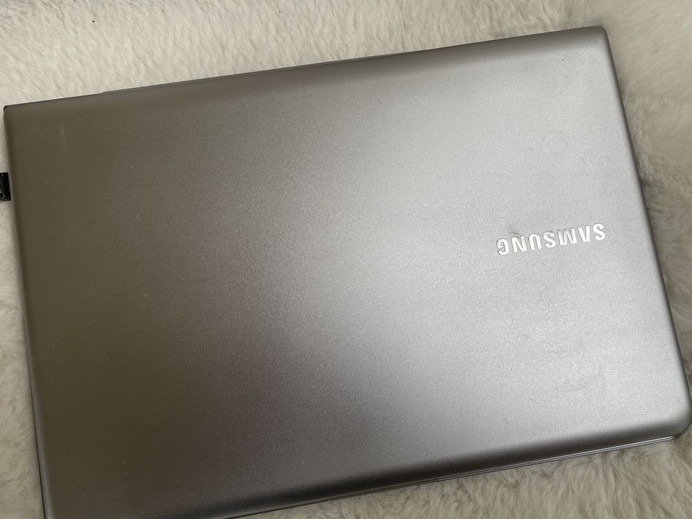 Laptop Ultrabook Samsung NP530U3C SSD 125GB i3 8GB RAM Win10