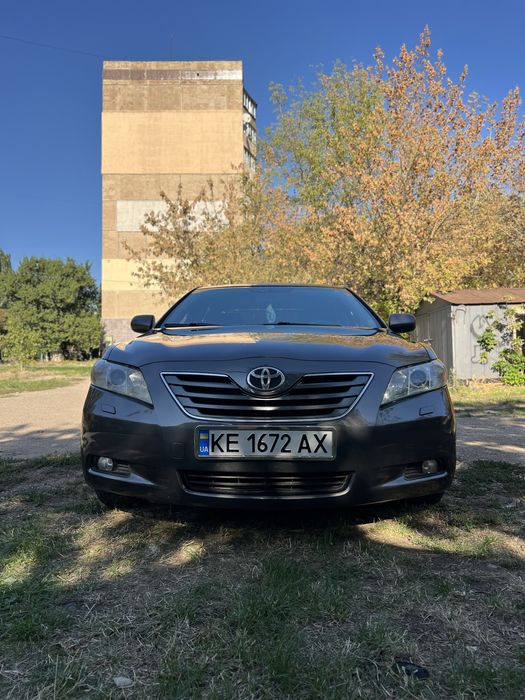 Продам Toyota Camry 3.5