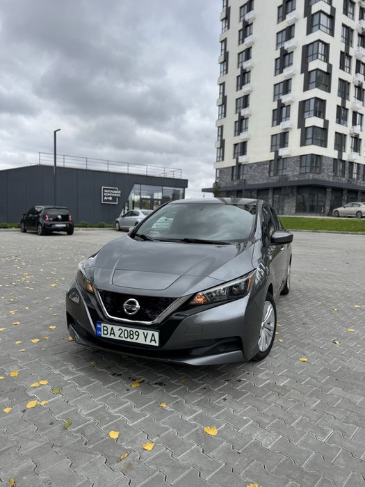 Nissan Leaf 2018 Ніссан Ліф
