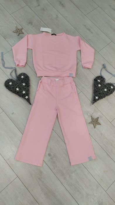 Прогулочный костюм с кюлотами