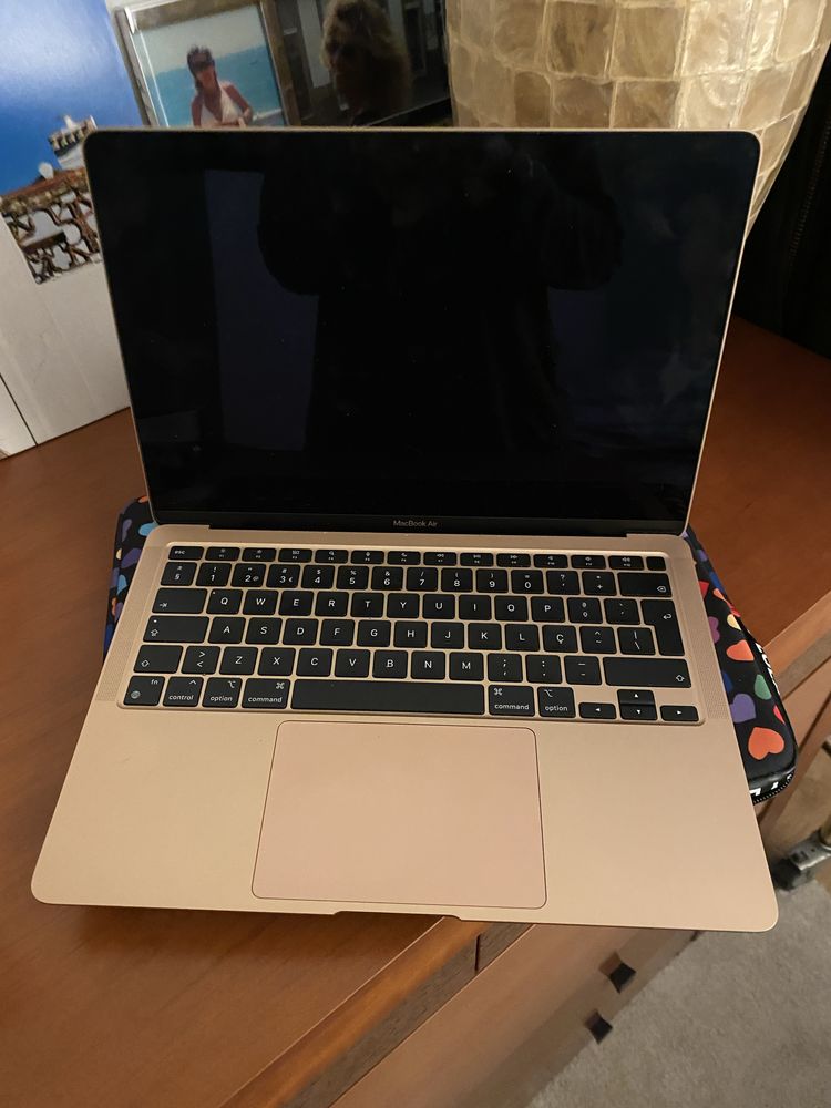 MACBOOK AIR 13" M1 8CPU/7GPU 02/2022 E