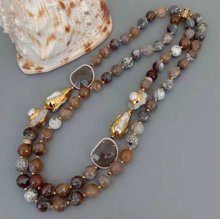 Piękny naszyjnik z naturalnymi kamieniami półszlachetnymi