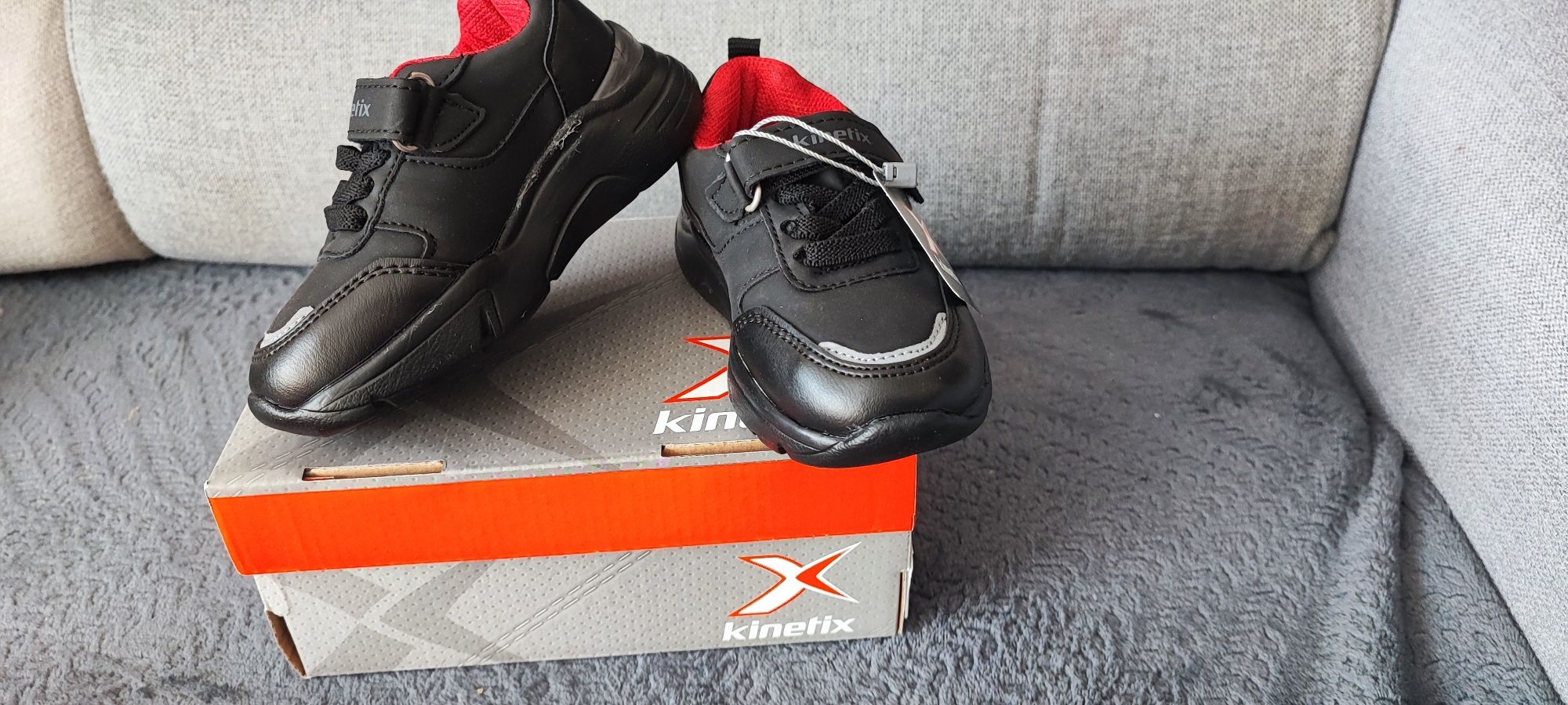 Nowe Sneakersy Kinetix Baby