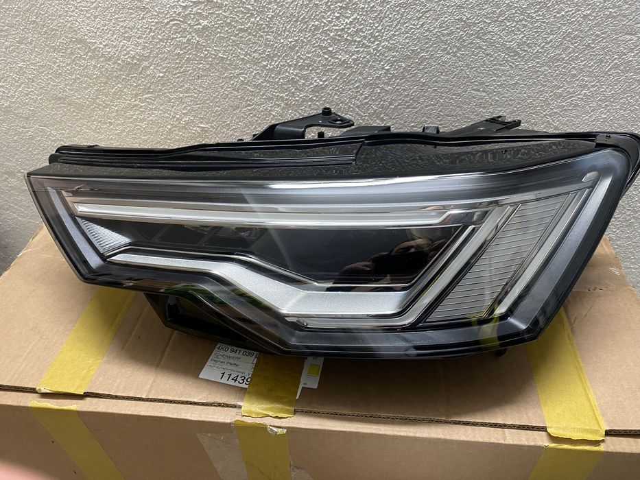 Lampa przód lewa 4K0.941.039