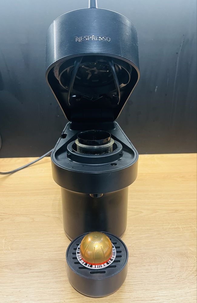 Ekspres do kawy NESPRESSO model POP. Kapsułki VERUTO