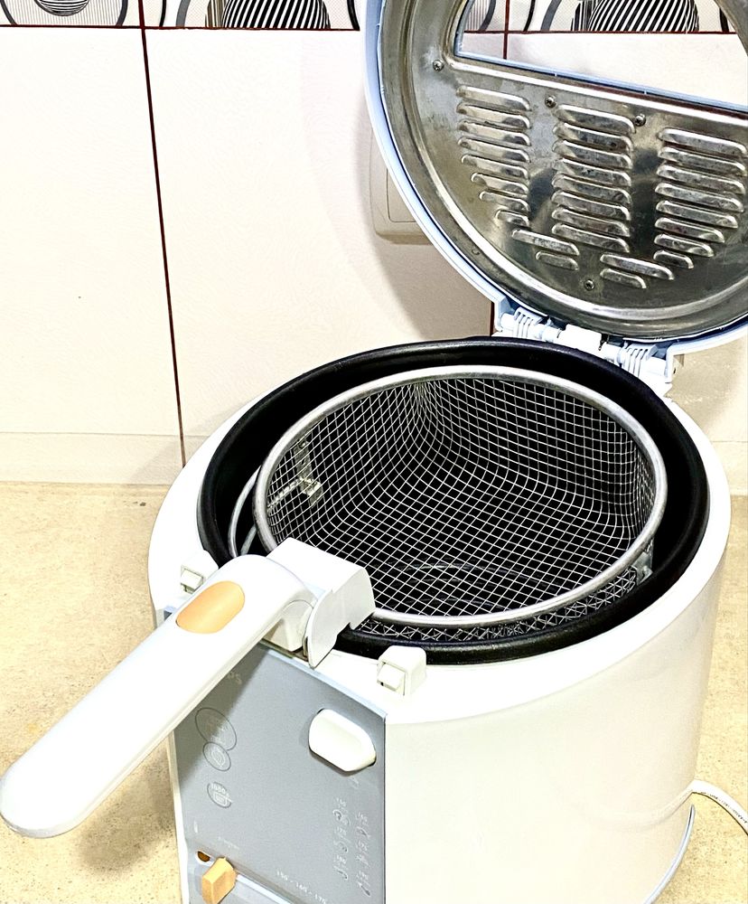 Фритюрница PHILIPS HD-6107