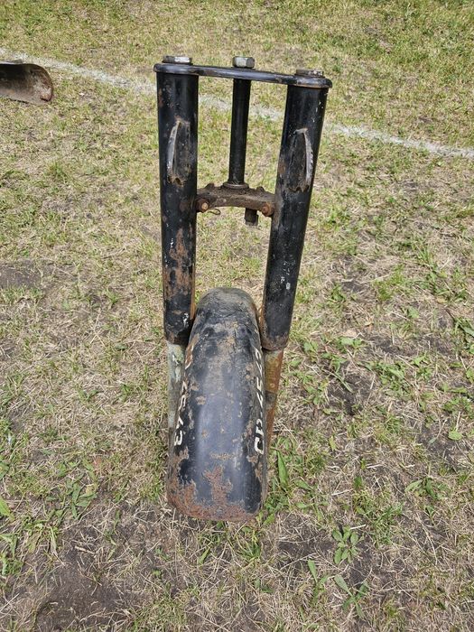 Przód przodek lagi błotnik WSK 125 175 (wfm shl mz komar romet)