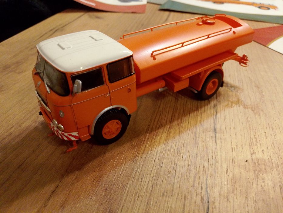 Kultowe ciężarówki PRL deagostini Skoda LIAZ 706 RTH nr.44 polewaczka