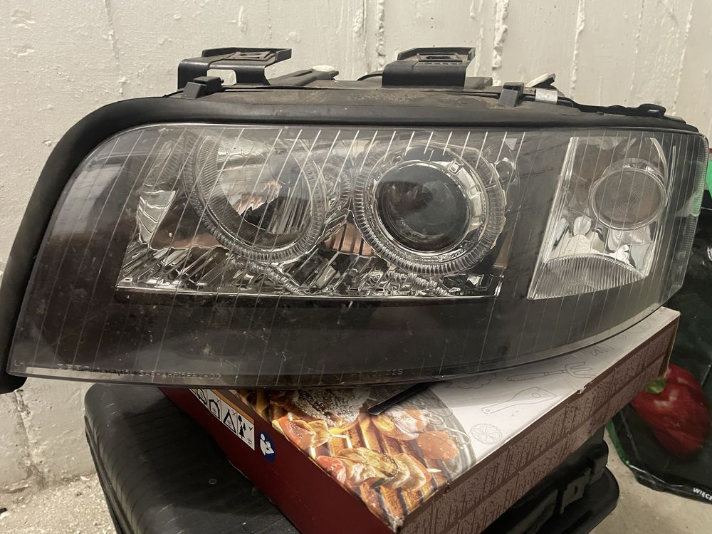 Lampy Audi A6 C5 przod angel eyes