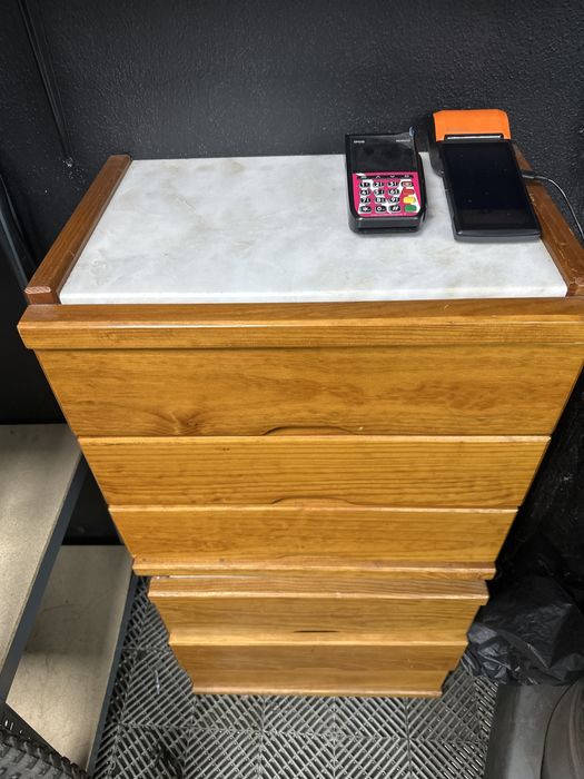 Móvel de gavetas sem defeitos