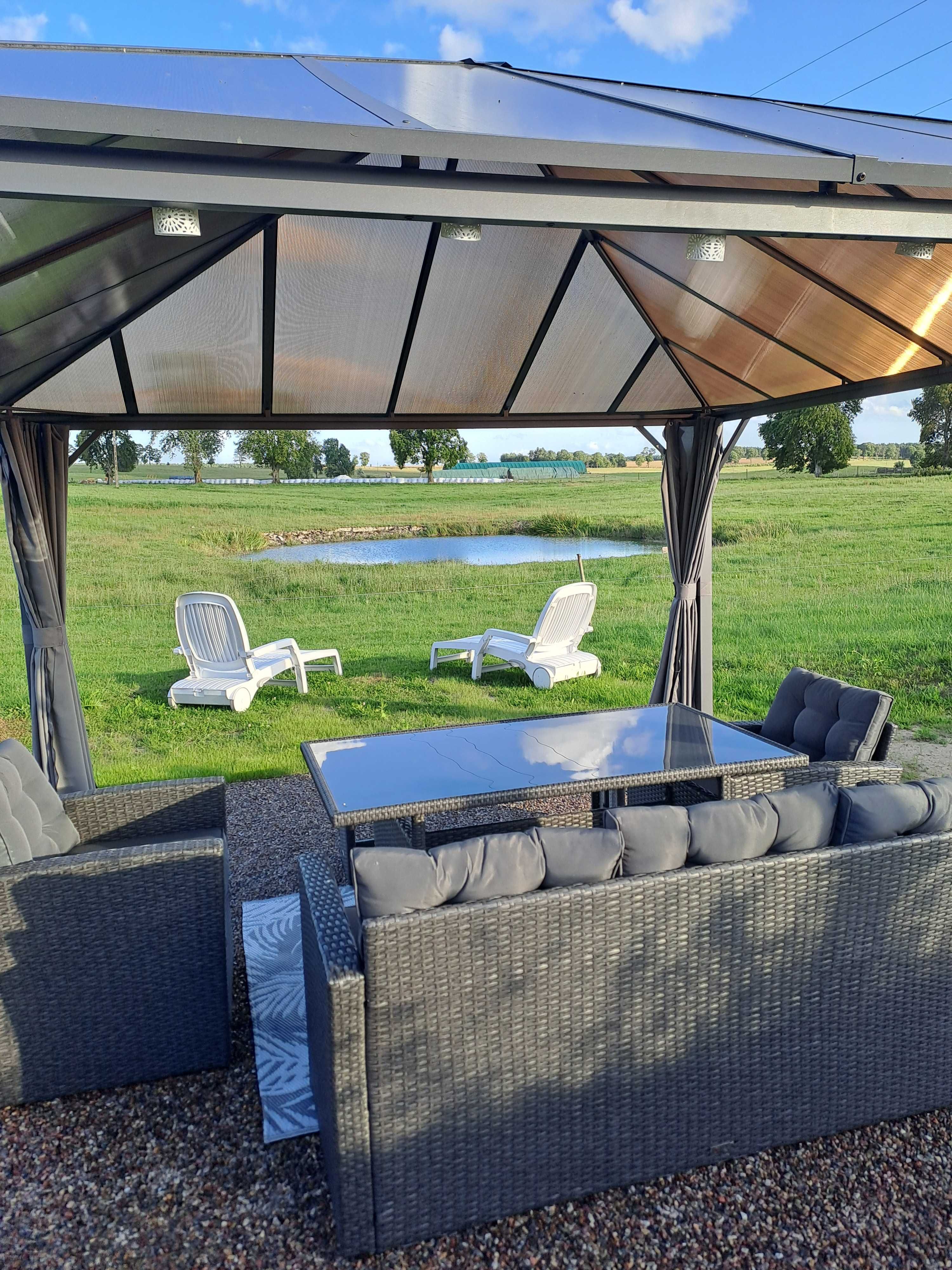 Domek/pokój "Nad małym stawem"
