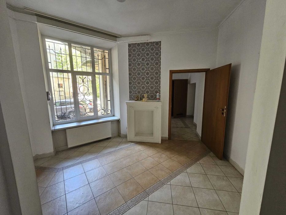 Оренда комерційного приміщення вулиця Івана Франка центр