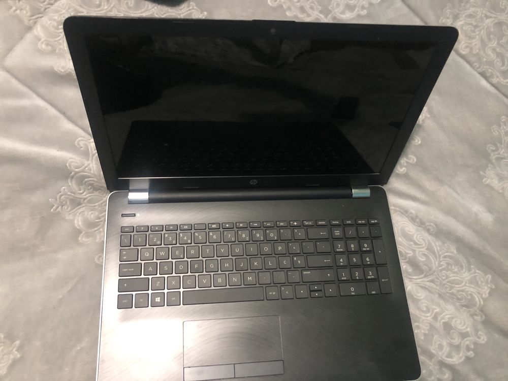 HP Laptop 15s-eq2007np