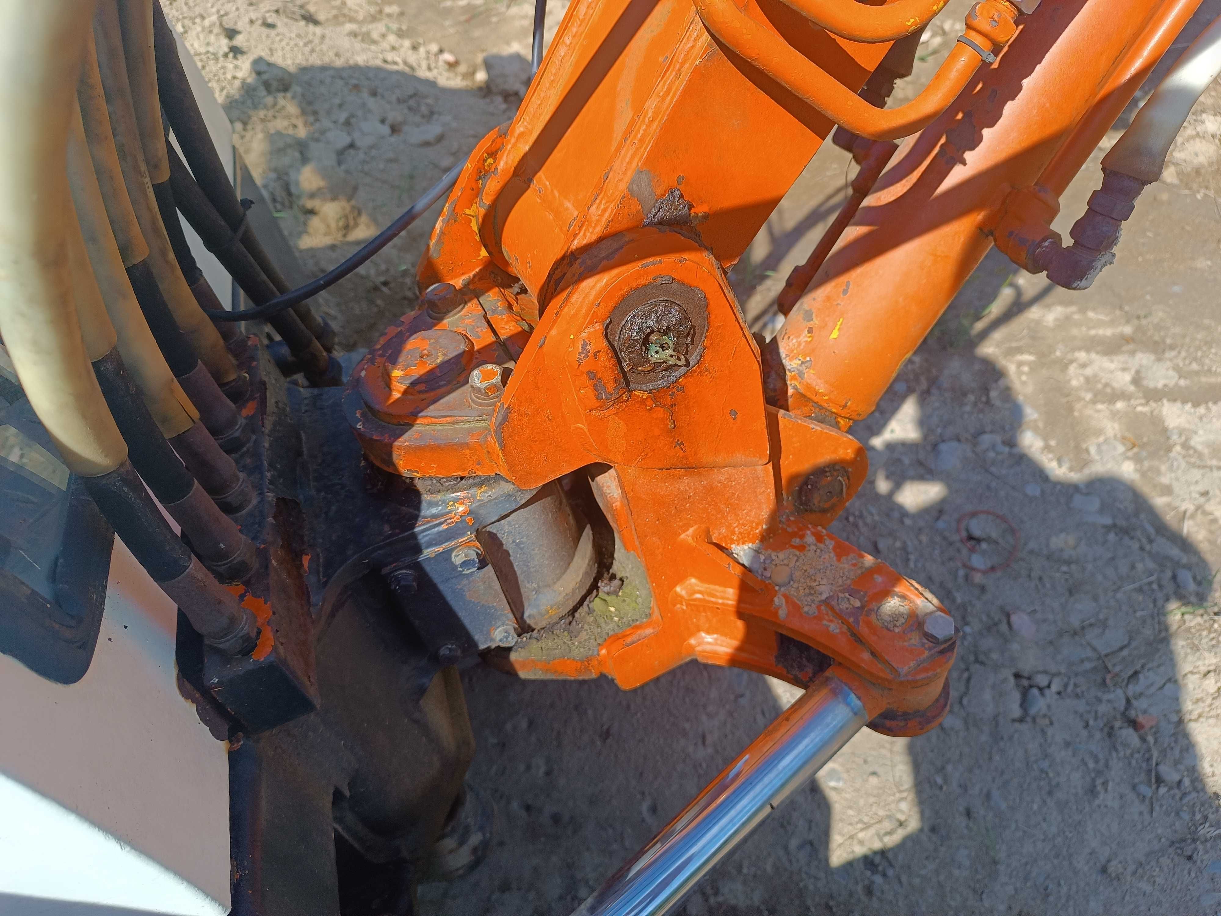 Minikoparka AIRMAN silnik 3 cylindrowy 2,5t  Janmar Kubota
