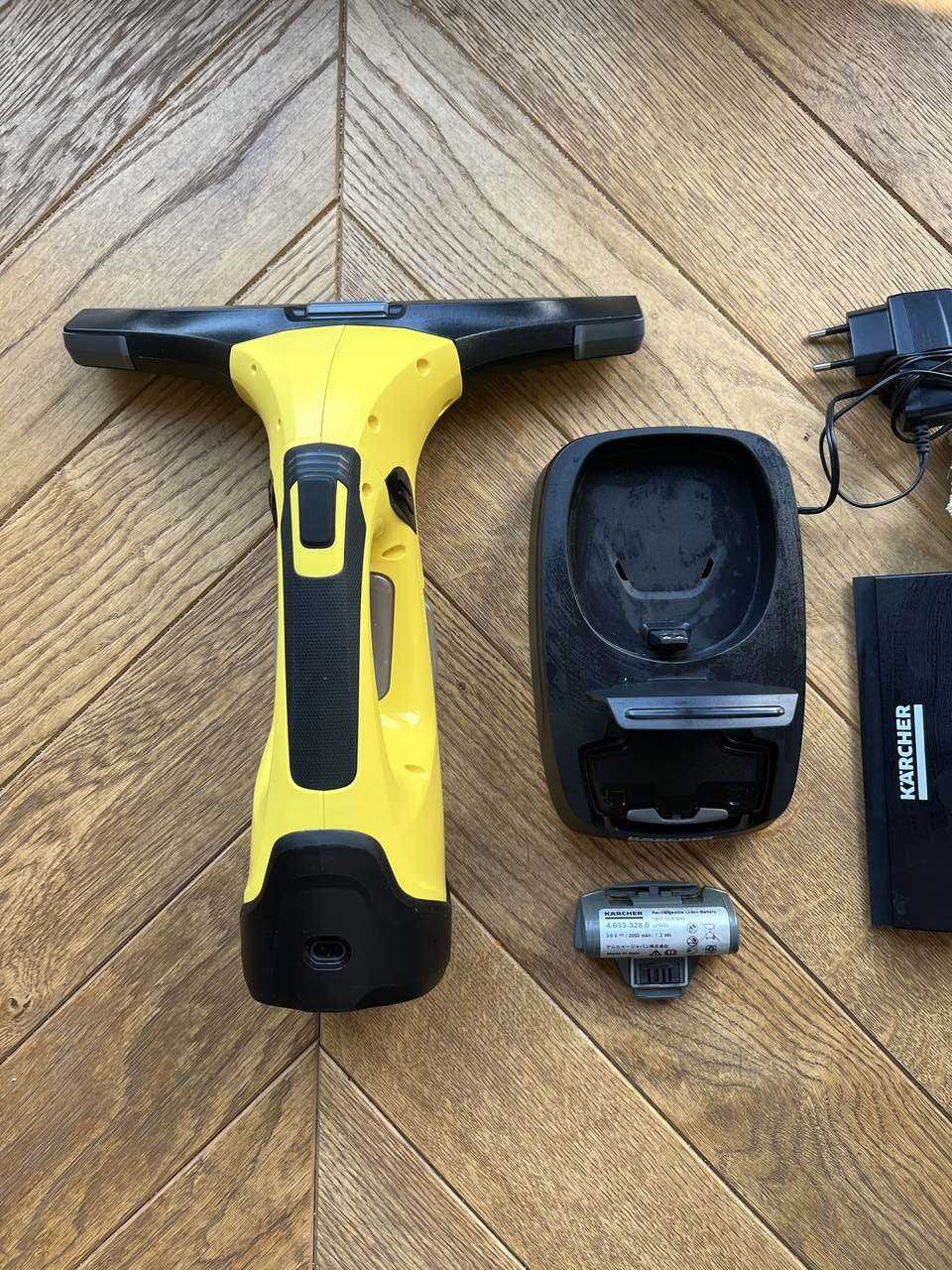 KARCHER WV 5 PLUS Myjka do mycia okien, szyb, luster, ze spryskiwaczem