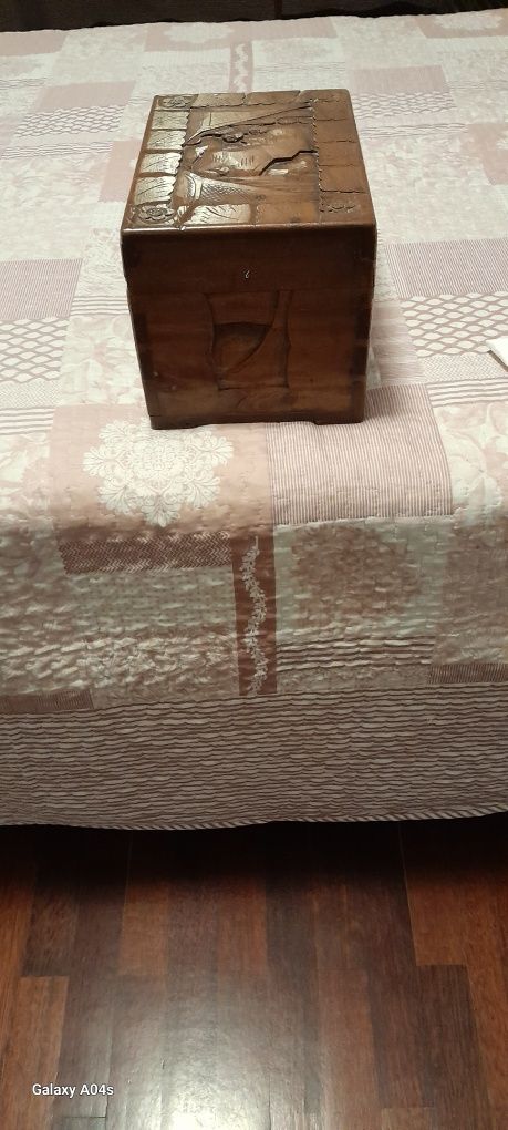 Arca canfora trabalhada