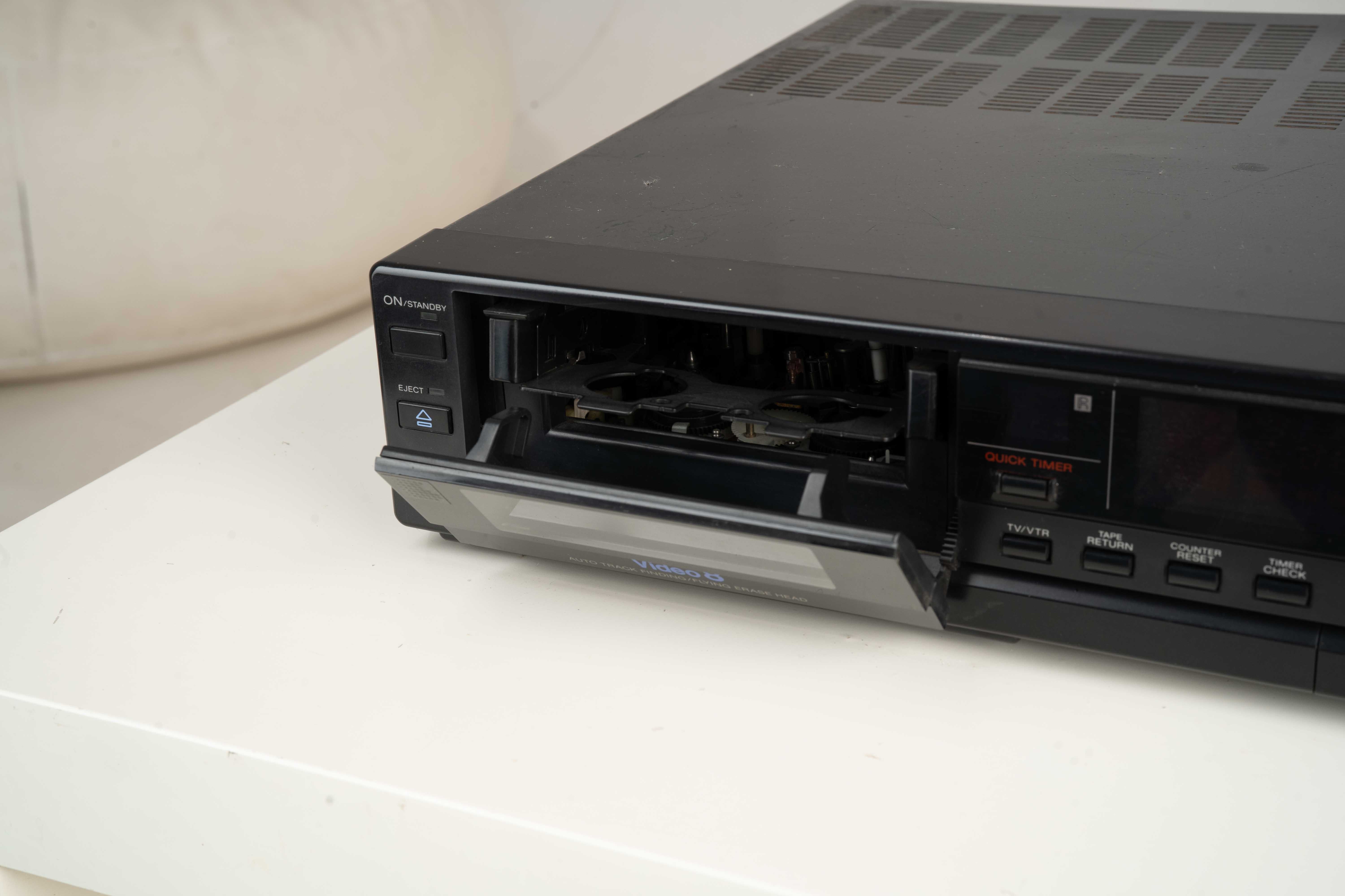 Gravador de Cassetes Sony EV-A200 Video 8