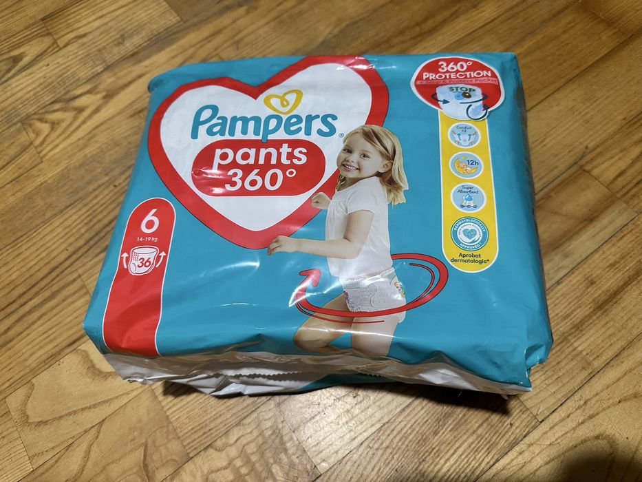 Pieluchomajtki Pampers