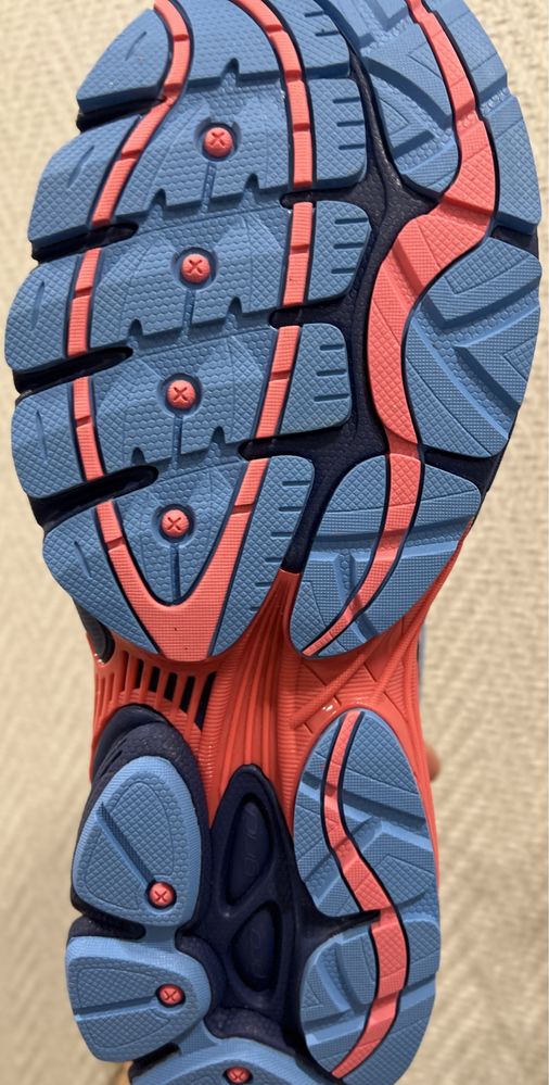 Saucony x jae tips progrid omni 9