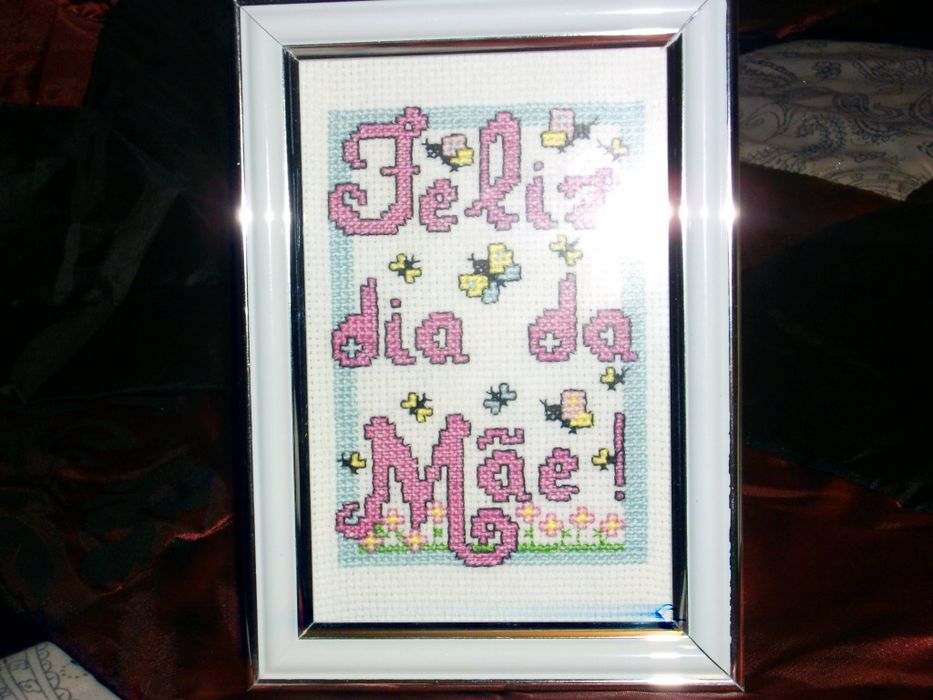 Faço Ponto de cruz entre outros trabalhos