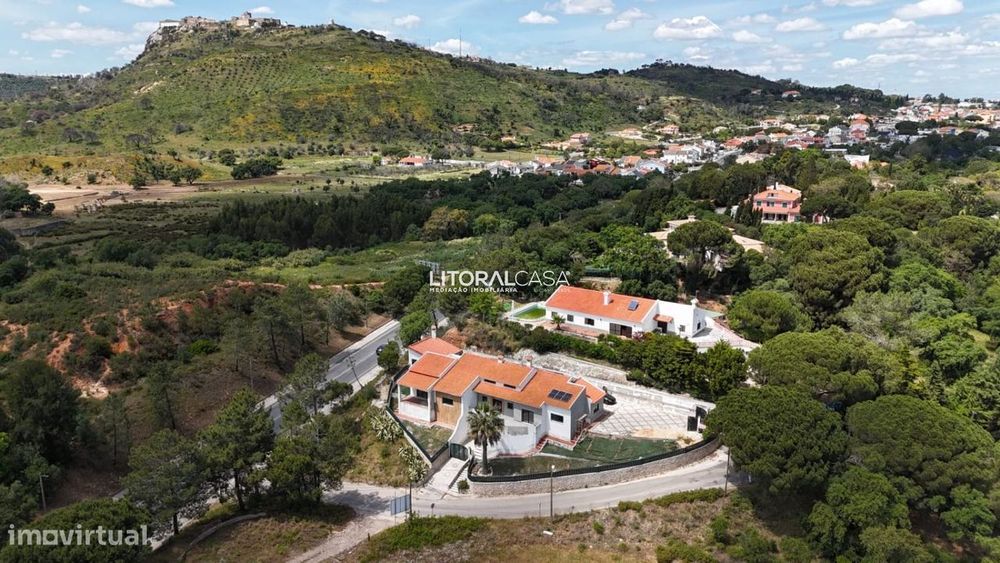 Excelente Moradia de Luxo Com Piscina