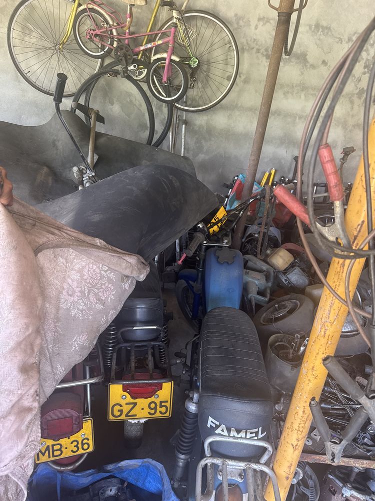 Vario matrial para motorisadas e vaiculos com idade