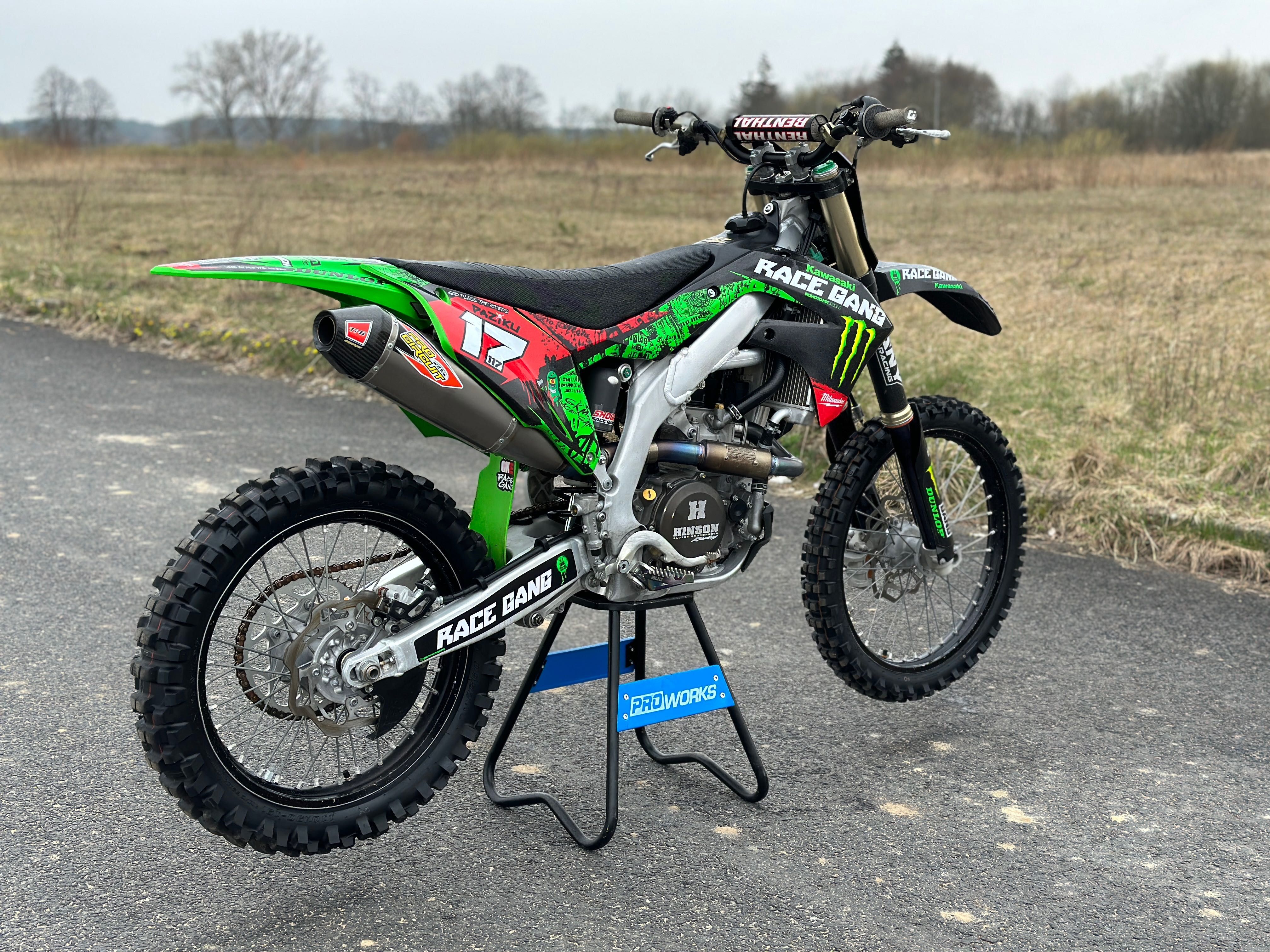 Kawasaki KXF 450 cc rok 2021 - *ProCircuit * Hinson * Bud Racing