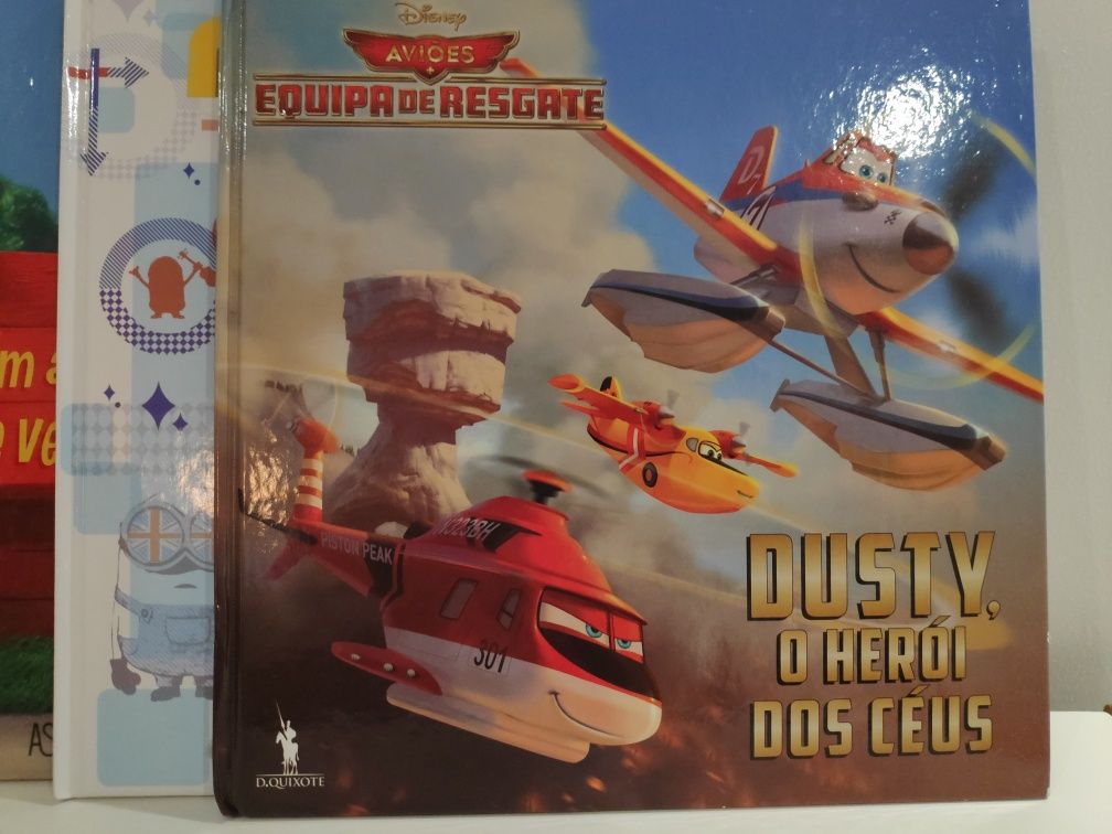 Conjunto de 2 Livros infantis Snoopy e Aviões