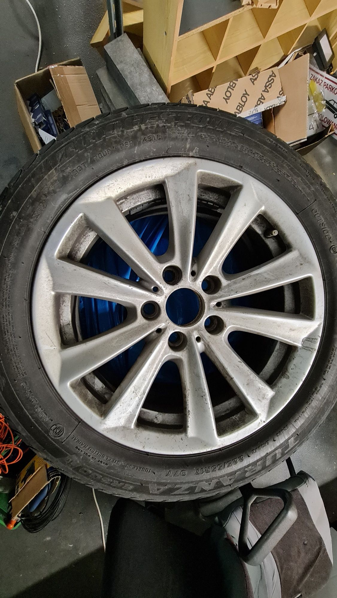 Felgi styling 236 z oponami bridgestone 5x120 17r