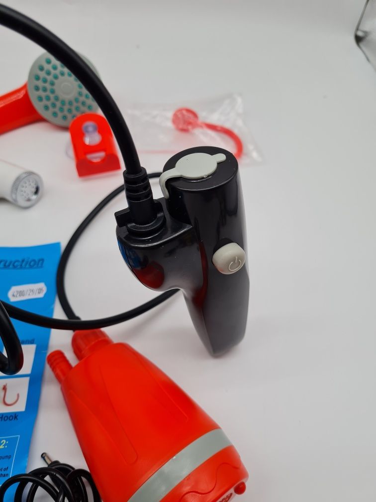 Prysznic kempingowy z pompką zanurzeniową przenośny USB