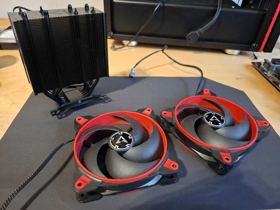 Arctic Freezer 34 eSports Duo 2x120mm