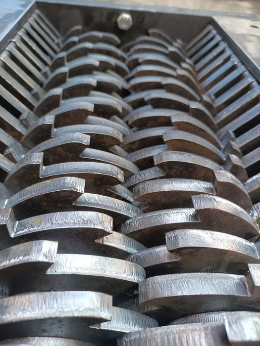 Rozdrabniacz kruszarka kosciarka shredder