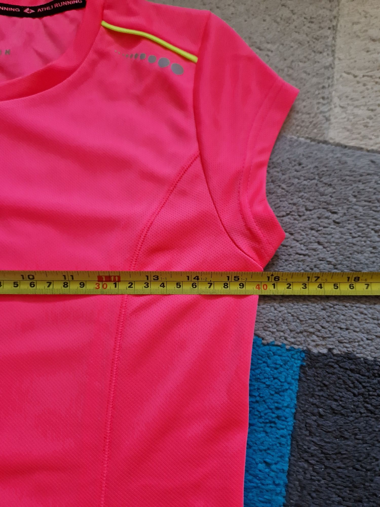 Damska/ młodzieżowa koszulka roz S fitness/ siłownia/ bieganie