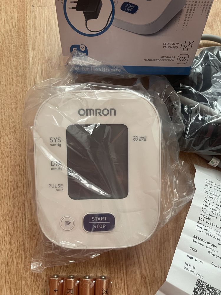 Тонометр/тискомір автоматичний omron із зарядним