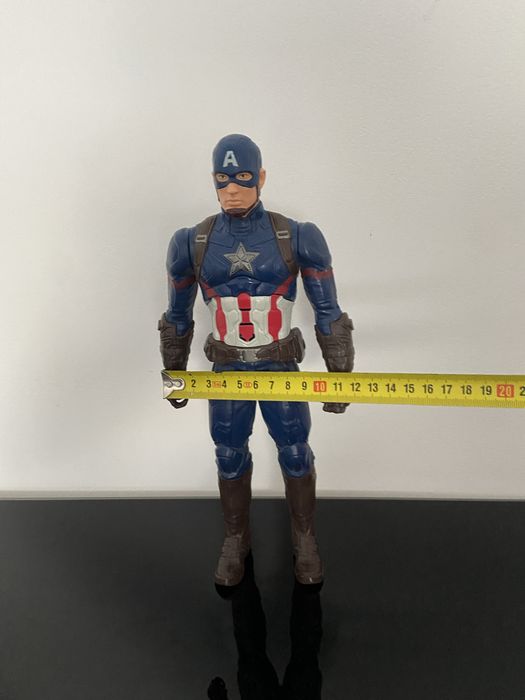 Kapitan Ameryka figurka 29 cm Avengers